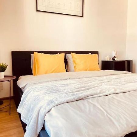 Spacious,Stylish And Comfortable 2 Room Apartment With Million Dollar View Warszawa Exteriör bild