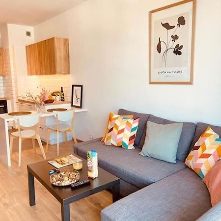 Spacious,Stylish And Comfortable 2 Room Apartment With Million Dollar View Warszawa Exteriör bild