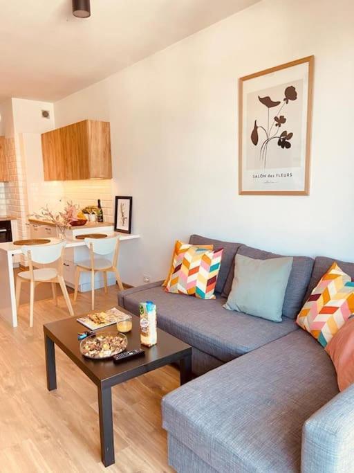 Spacious,Stylish And Comfortable 2 Room Apartment With Million Dollar View Warszawa Exteriör bild