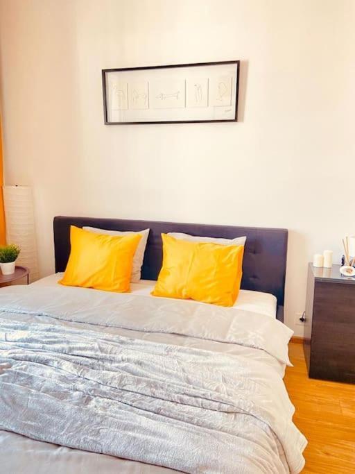 Spacious,Stylish And Comfortable 2 Room Apartment With Million Dollar View Warszawa Exteriör bild